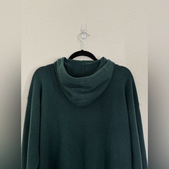 Vince Wool Cashmere Blend Oversized Hoodie Sweater in Juniper Green Size Medium - Picture 7 of 9